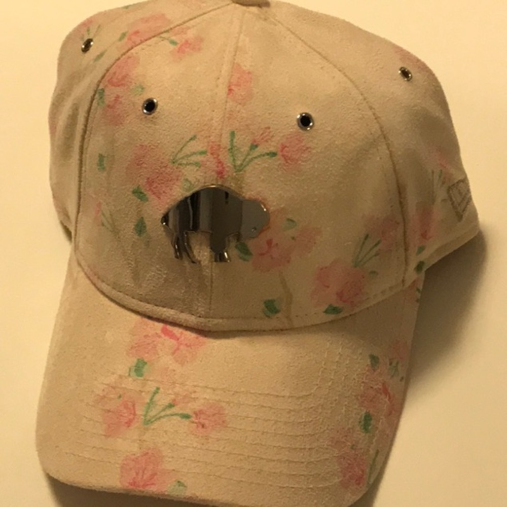 WOMENS HAT NEW ERA 9TWENTY ADJUSTABLE 100% POLYESTER  NFL PINK FLORAL DESIGN
